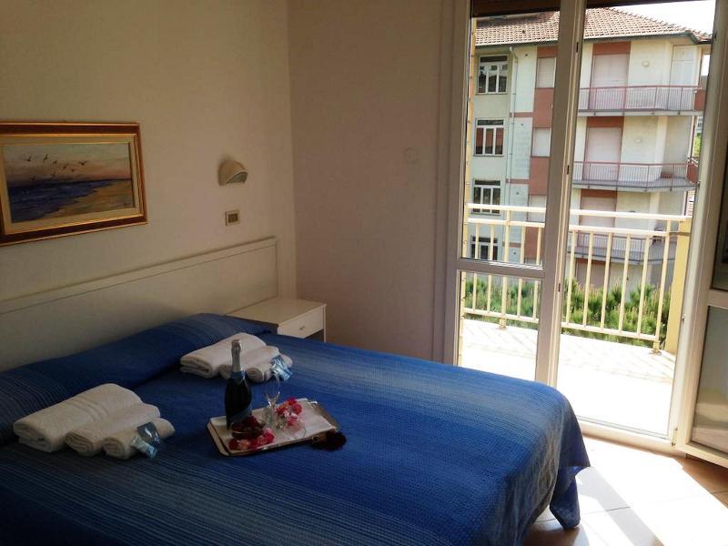 Hotel Primula Lido Di Savio Esterno foto